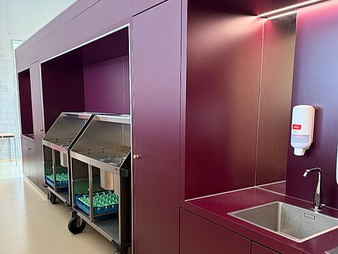 Blick in die neue Mensa der Martini-Schule Freystadt.