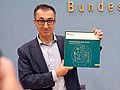 Bundesernährungsminister Cem Özdemir veröffentlicht Ernährungsreport 2024