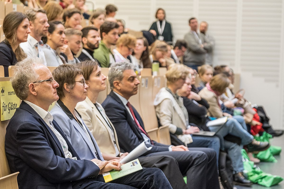 Auditorium beim 60. Wissenschaftlichen Kongress der Deutschen Gesellschaft für Ernährung