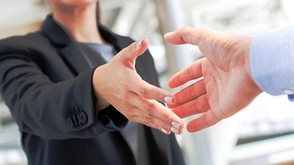 Handschlag unter Kollegen
