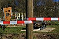 Abgesperrter Spielplatz in der Corona-Pandemie